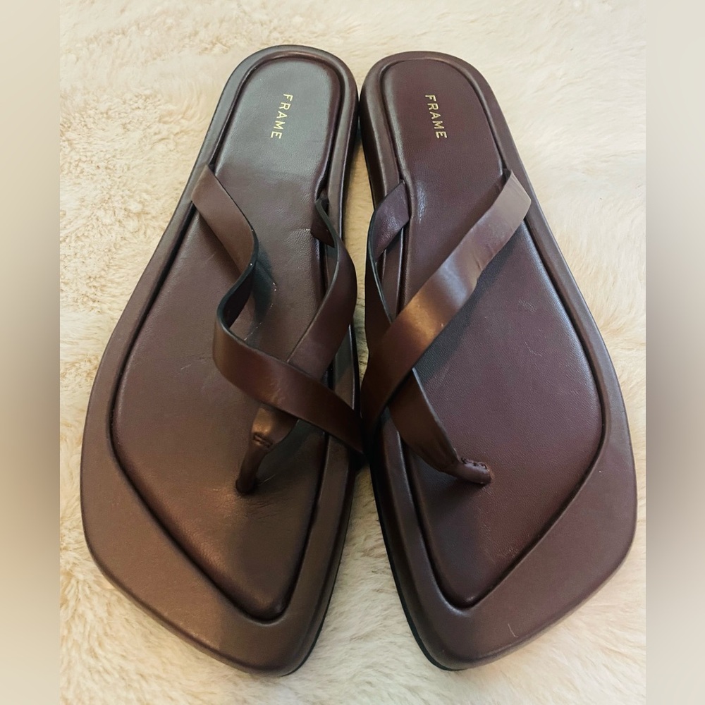 Frame Denim Brown Leather Square-Toe Thong Sandals